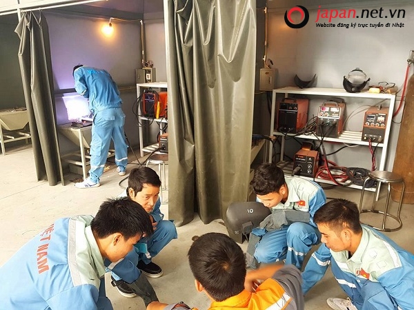 Công ty xuất khẩu lao động ở Việt Nam 